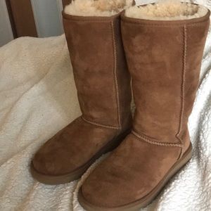 Tall ugg boots